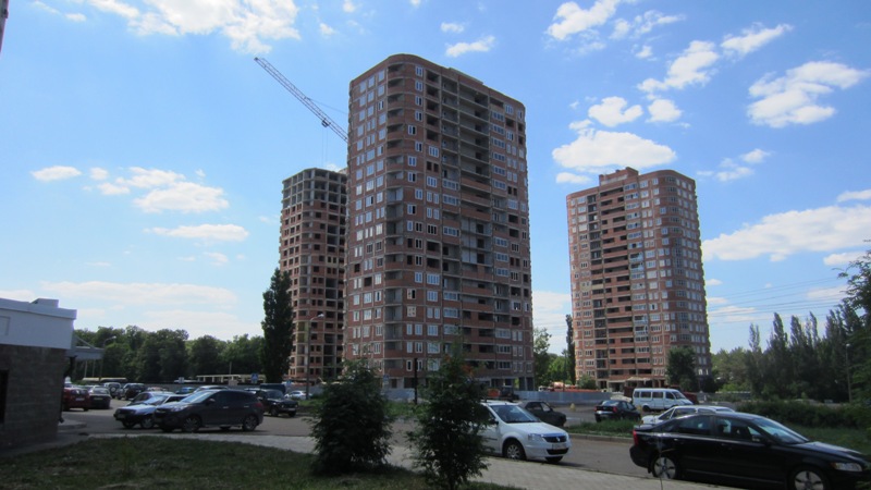 Квартиры в стрящихся домах мкр. Парковый за Госцирком