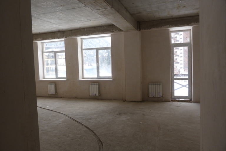 Предлагаем вам апартаменты класса люкс в известном горнолыжном курорте Кавказа. Центр горнолыжного курорта Домбай. Апарт-отель «Вершина»