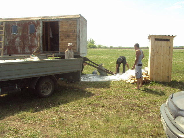 Инфраструктура поселка. Охрана. Установка забора.