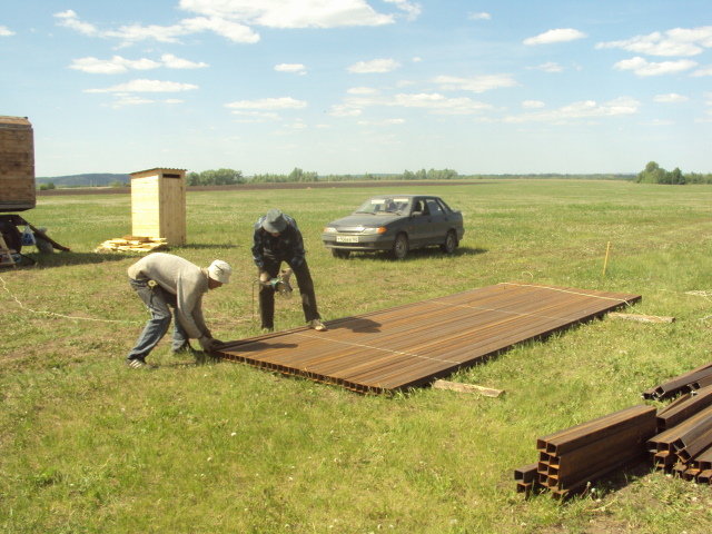 Инфраструктура поселка. Охрана. Установка забора.