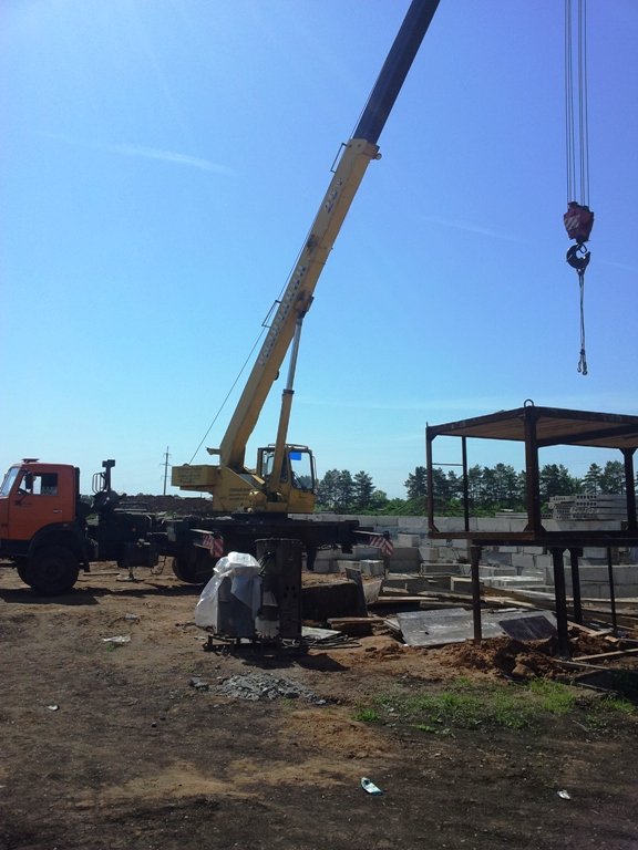 Фоторепортаж со стройплощадки в мкр. Затон, ул. Союзная-Чкалова. Июнь 2013